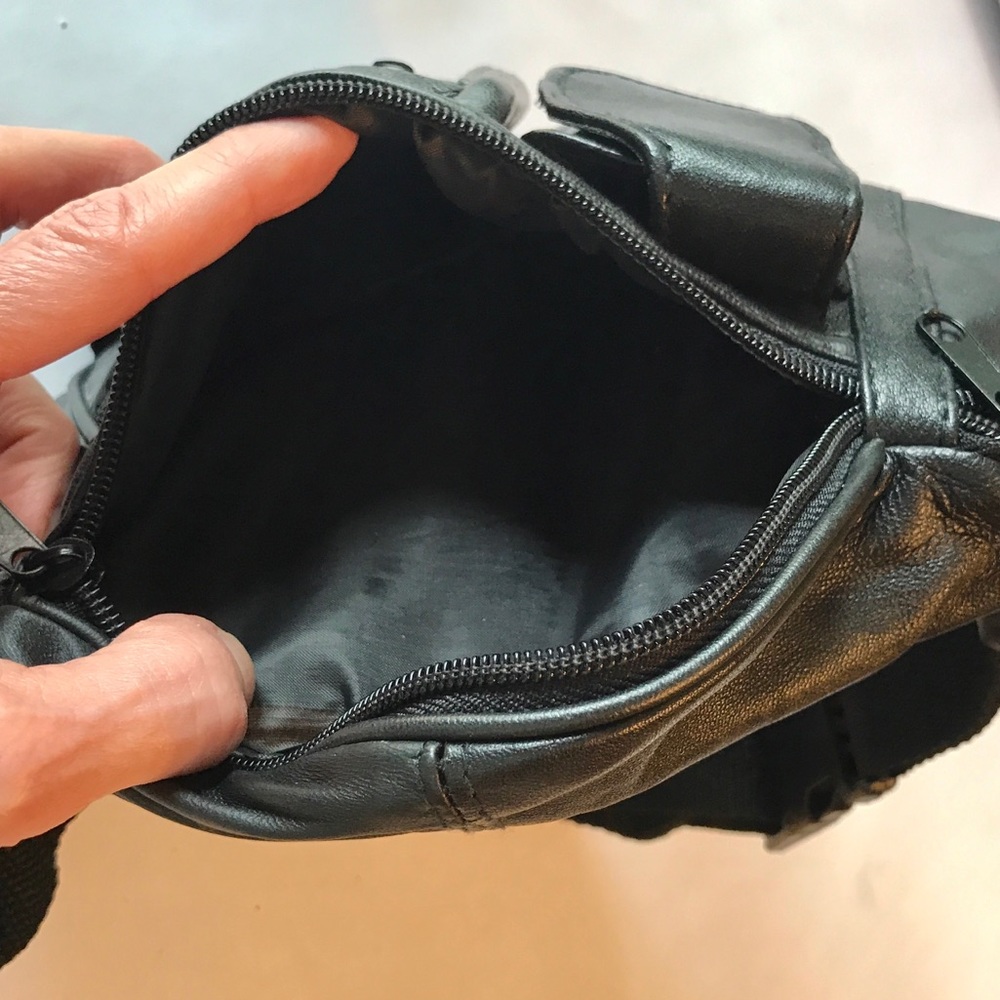Black Fanny Pack - Picture 9 of 9